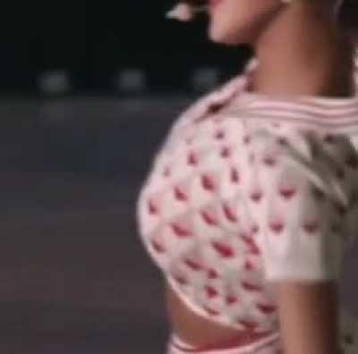 The undeniable jiggle ofJihyo's puppies