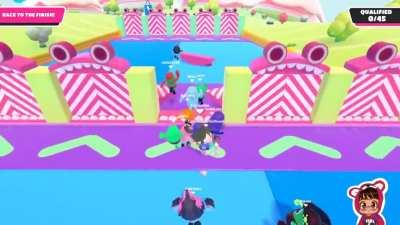 I witnessed FallGuys MoMo 1st try DoorDash