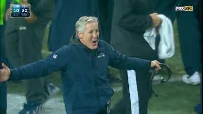 [Highlight] Cam Newton throws a 90 yard TD to Kam Chancellor