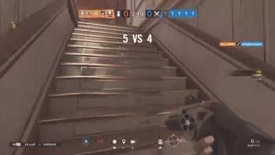 Ash has no headshot hit box (3 years later)