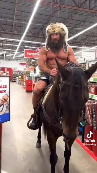 Liver king is a gold mine of main character syndrome