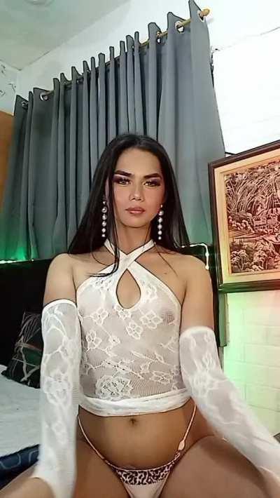 any straight guys, want to have me as their slut 🤭