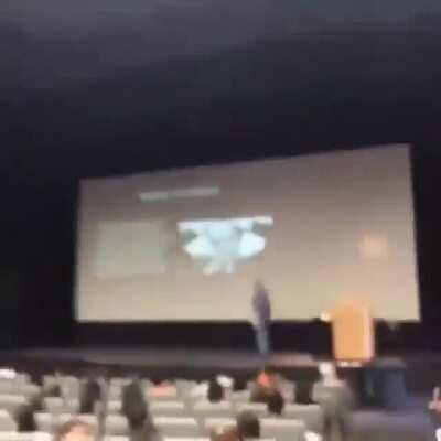 U U U U U U U U U UH!