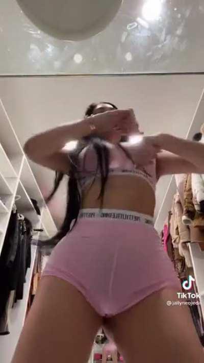 The mirror made this vid