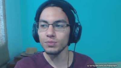 Cristian vendiendo humo desde el año pasado