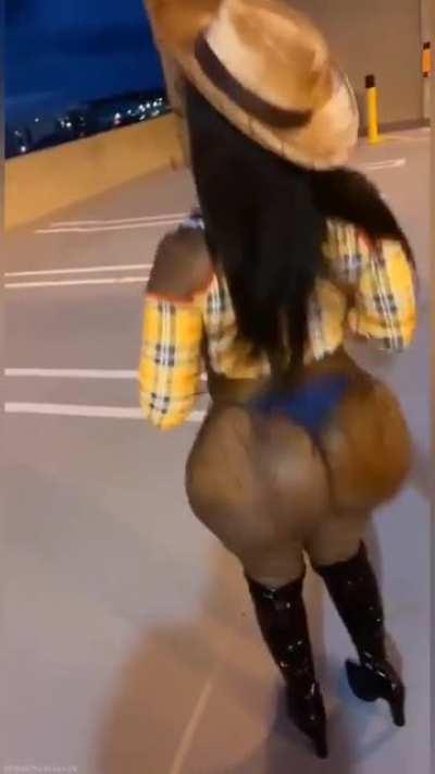 T.H.O.T Pockets 😳🤯😍🍑