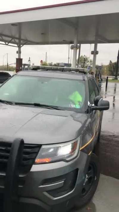 /r/PublicFreakout users unleashes le epic scold.