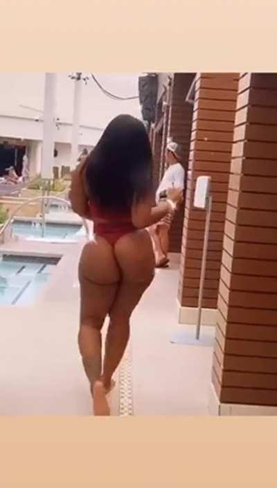 REAL definition of a ‘Bubble Butt’ 😭😢😍🤩🍑🙏🏾