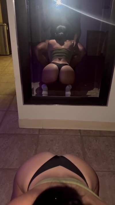 Thong Mirror BJ