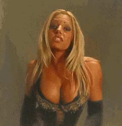 Trish Stratus 😌