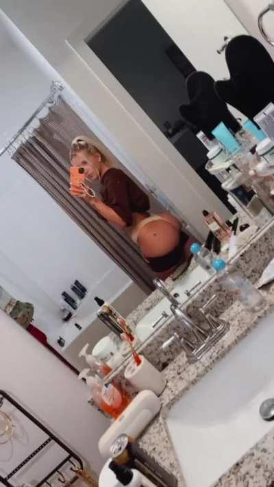 My ass wants your tonguen [BA]