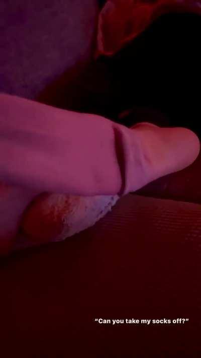 “Can you take my socks off?” (oc) 🧦🦶🏻😈