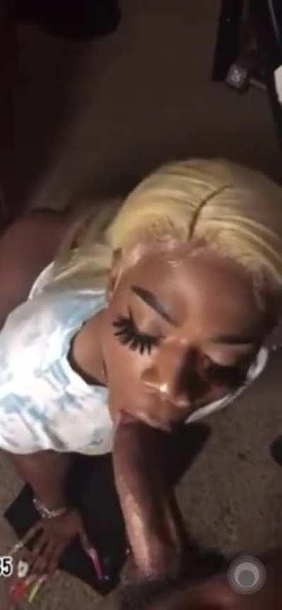 she eating it up FOREAL 🤯👅🥇