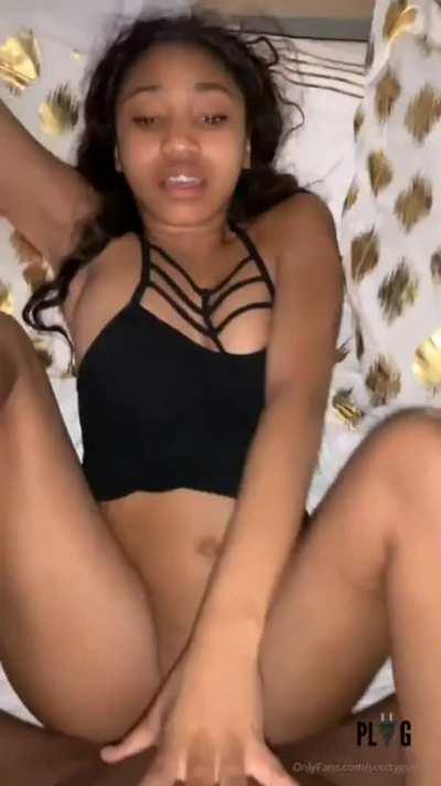 26[F]Upv:te this if I make your dick hard SC: miastah