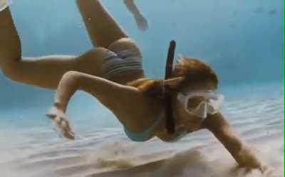 Jessica Alba’s Ass