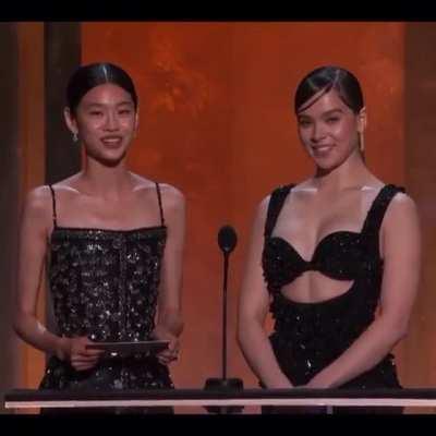 presenting in SAG Awards 2022