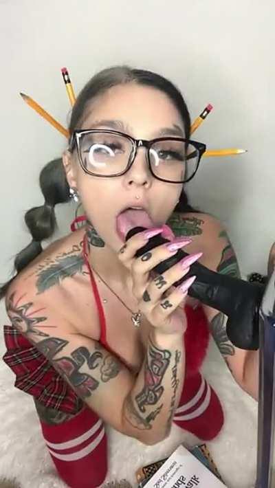 ⚡ - Tayl0r Wh1te 😈 GET HER S3X TAPES BELOW ASAP! 👀👇