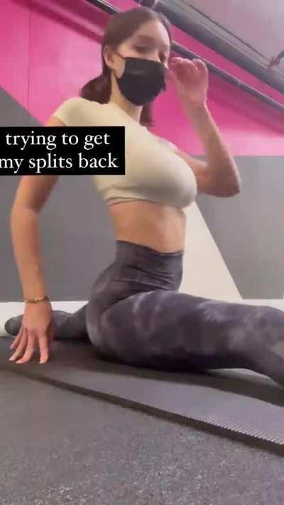 Sophie Mudd works on her splits