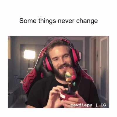 the nostalgia! i made a meme of pewds and dolls :')