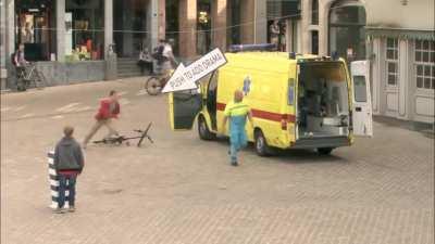 Нажми кнопку чтобы добавить драму и приятный бонус в виде оригинала отечественного мема