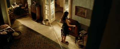 Wife Material (Malèna, 2000)