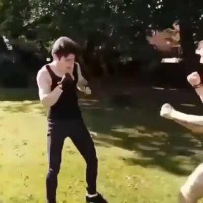 Boxer fights guy twice his size