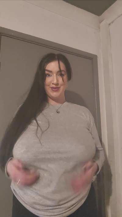 It gets hot around me