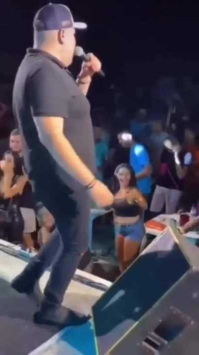 Big Fan (mildly NSFW)