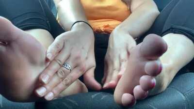 I decided to have a little play while waiting in public 😏🙊🙈