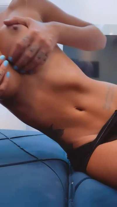 Describe them in one word 😝