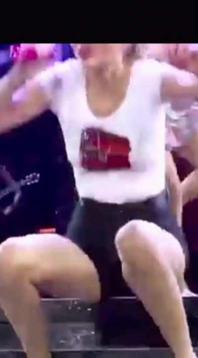 Gotta love the thighs