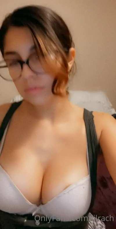 Her Full aIbum bellow 🤤