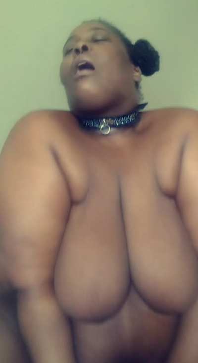 Not sure if you've ever heard me cum, but if you haven't, Merry Christmas, ya filthy animals 💋😈