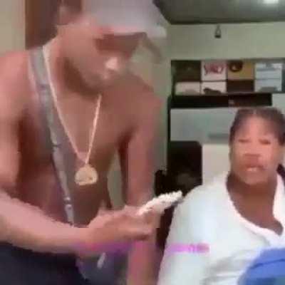 HUEstation - Video #3612