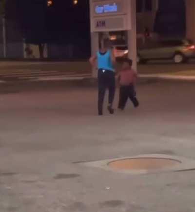 why she park bro like that 😭😭