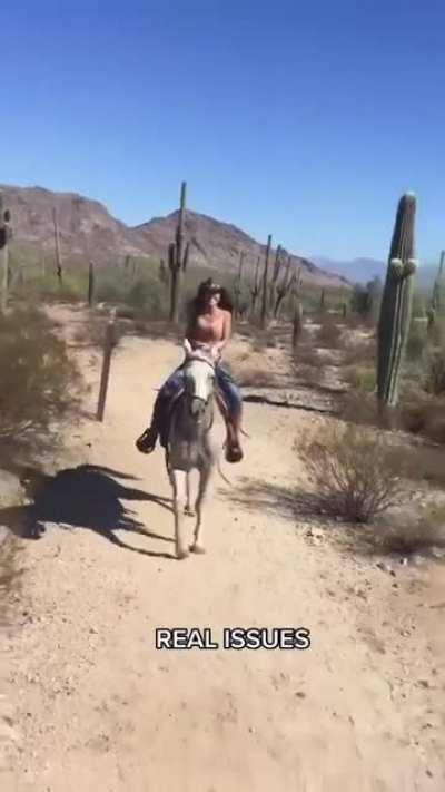 That horse be like “I gotcha homie watch this”