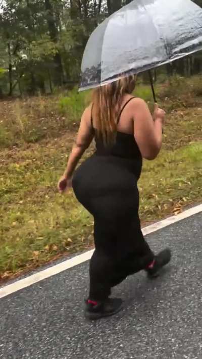 A walk in a nice rainy day [Tiffany]