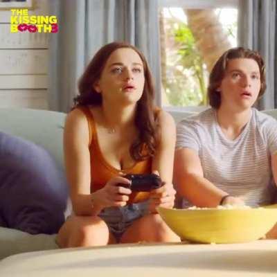 Joey King cuts from The Kissing Booth 3