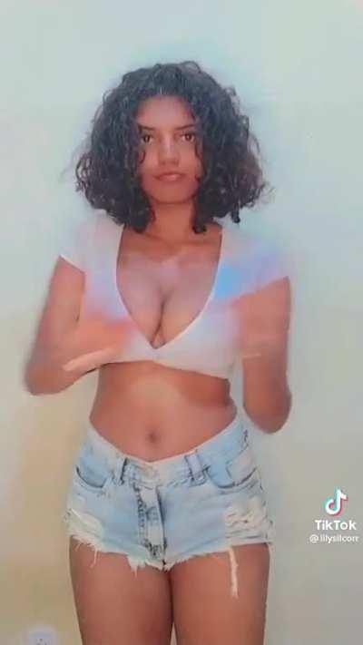 Remember Daisy Duke's? 🤤 [lilysilcorr]