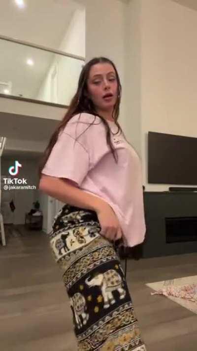 Bitches shake ass for anything and I’m not mad