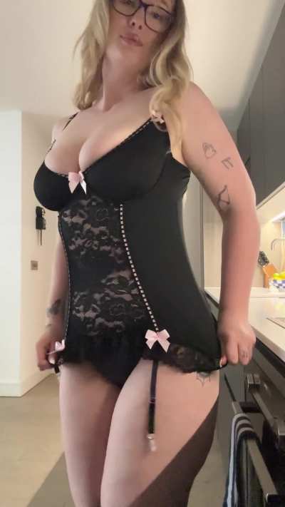 Trying to distract you with these jiggles