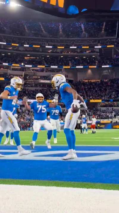 [Highlight] Quentin Johnston backflips after TD