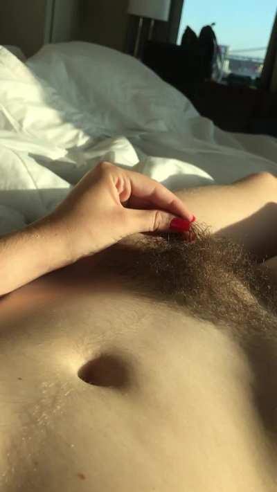 [F19] POV playing with my hair ❤️