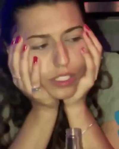 HMC I think your vape is broken. Nah it works fine.