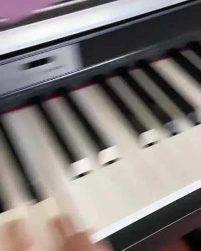 (From IG) a cat meowing C6!!