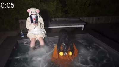 Rae’s Hot Tub Stream