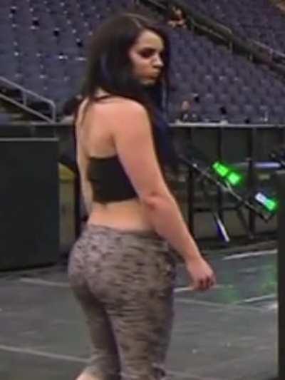 Paige 👀 👅