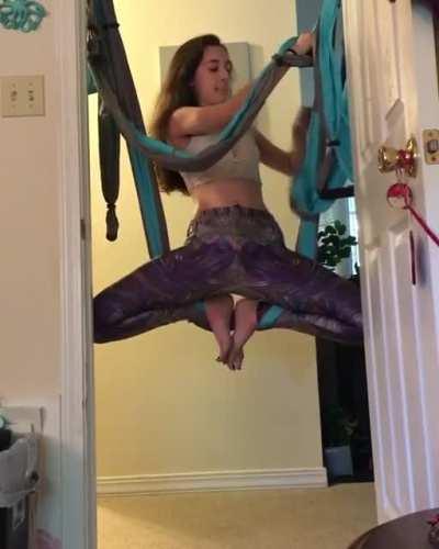 Oh thats a cool pose (face down a$$ up)