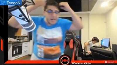 Fenerbahçe being Fenerbahçe. I'm going to lose my mind