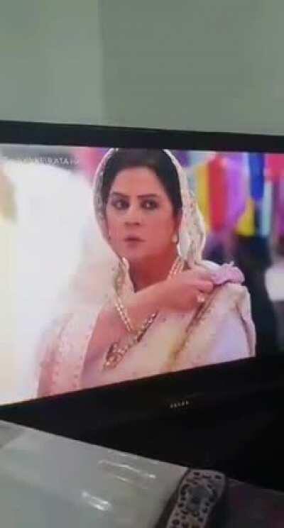 Ab baat yaha tak aa gayi hai